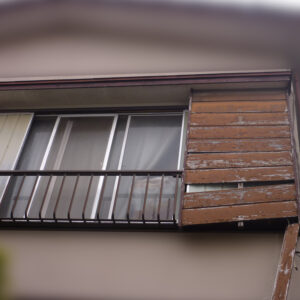 流山市　雨戸一筋交換　戸袋鏡板交換前