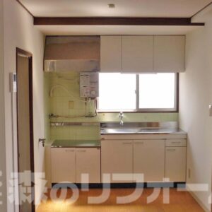 松戸市柏市流山市我孫子市のリフォームは森のリフォーム　我孫子市マンション賃貸用リフォームキッチン施工後